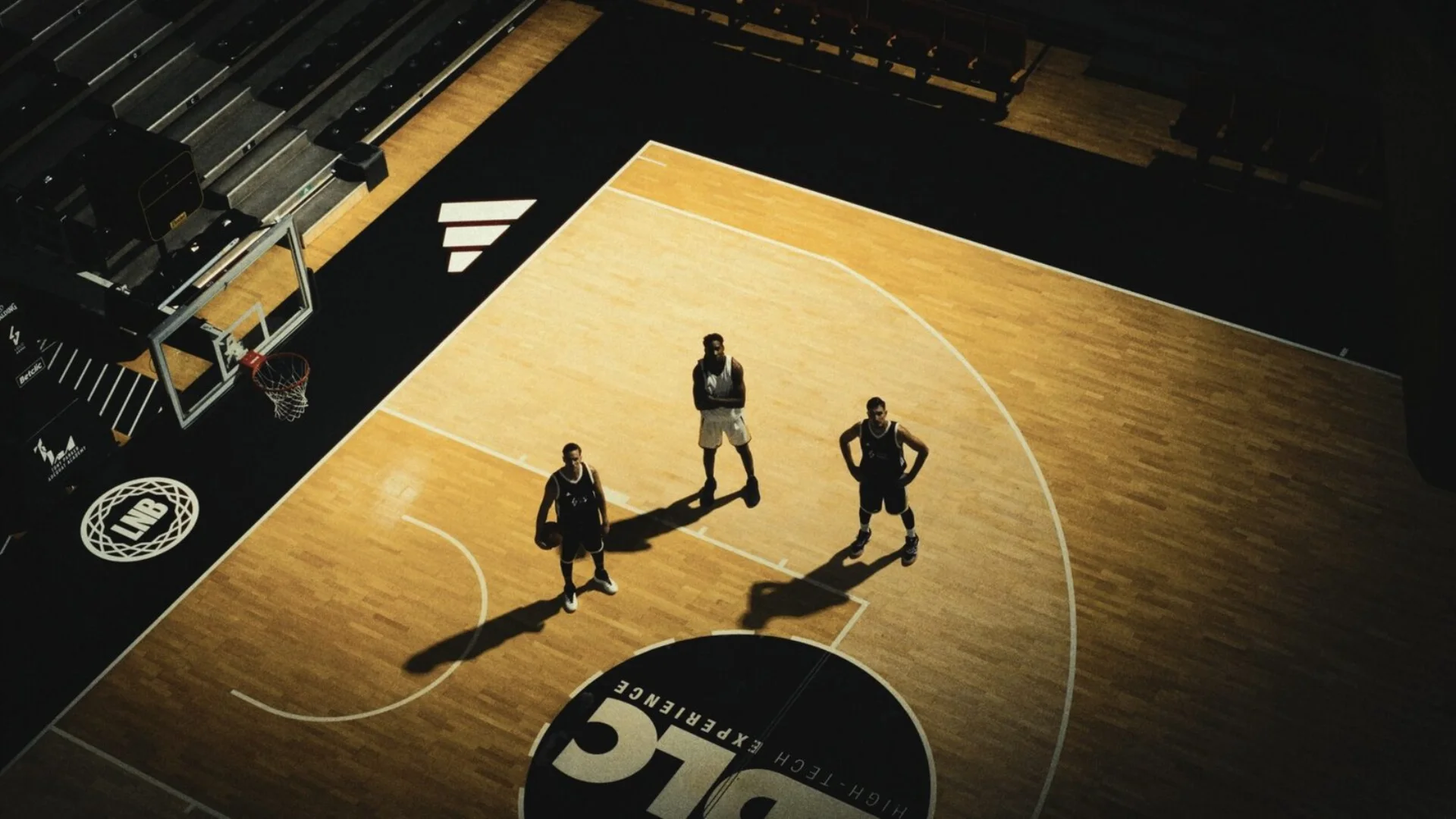 Image 8 du film ADIDAS x ASVEL – MAILLOTS 2025